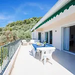 Vinaigrier Hills Vi3086 By Riviera Holiday Homes