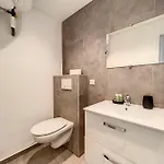 Nice Studio A 100 M De La Mer