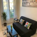 Studio Sur Avenue Jean Medecin A Nice