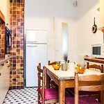 Large 2br Sunny 20 Meter Terrace Parking Shops