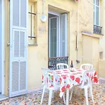 Large 2br Sunny 20 Meter Terrace Parking Shops * Nice