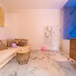 Chambre Jacuzzi, Loveroom, Centre Ville Nice