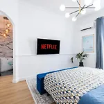 Nice Renting - France - Luxury Suite Palace Love Jacuzzi - Few Meters From Sea