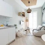 Charming 1 Bdr Apartment *