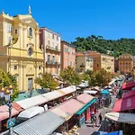 Appartement 2 Pieces A Louer Au Coeur Du Carre D Or A Nice, Rue Dalpozzo A 150 Metres Des Plages