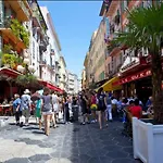 Appartement 2 Pieces A Louer Au Coeur Du Carre D Or A Nice, Rue Dalpozzo A 150 Metres Des Plages