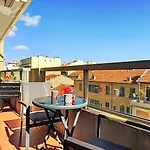 Nestor&jeeves - La Nissarde Terrasse - Center Nice