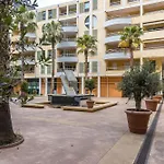 Quiet 1 Bdr Port! Close Place Du Pin Garibaldi