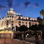 From 1882, Romantic Flat, In The Golden Square * Nice