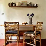 Casa Marguerite, Atypique