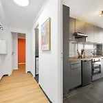 Renting - Philibert - Elegant Spacious Quiet Near The Port Free Parking Nice