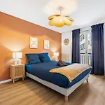 Renting - Philibert - Elegant Spacious Quiet Near The Port Free Parking Apartment Nice