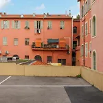 Apartment Renting - Philibert - Elegant Spacious Quiet Near The Port Free Parking