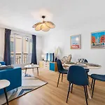 Renting - Philibert - Elegant Spacious Quiet Near The Port Free Parking * Nice