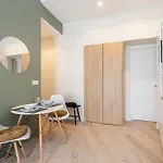 Charming 1 Bdr Nice