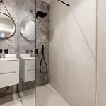 Charming 1 Bdr Apartment