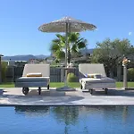 De Luxe Piscine Vue *