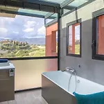 De Luxe Piscine Vue Villa