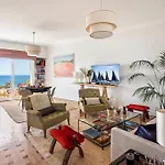 Unique sea view apartment, center, 100m2