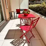 Des Domes Fshh Apartment *