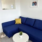 Charmant Studio Equipe A Nice