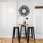 Charming City Center Studio 108