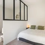 06bz - Modern In The Heart Of The Port Apartment *
