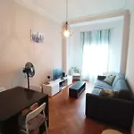 Charming T2 In Center Apartment