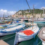 06bz - Modern In The Heart Of The Port Apartment *