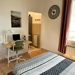 Maison De A Ouest Dans Propriete Arboree *