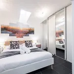 Large & Quiet 1 Bdr At Nice Port