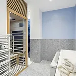 Lavie Maison Trio Seaside With Sauna And Hot Tub