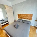 Apartment Avec 4 Doubles - Proche De La Mer, Des Transports Et De La Promenade Des *