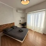 Avec 4 Doubles - Proche De La Mer, Des Transports Et De La Promenade Des Apartment *