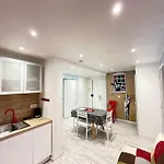 Avec 4 Doubles - Proche De La Mer, Des Transports Et De La Promenade Des Apartment