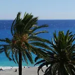 Apartment La Vague Bleue