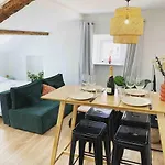 Beautiful Refurbished Cozy Nice
