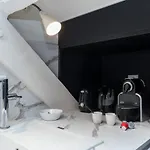 Apartment Charming Flat - Port Nice
