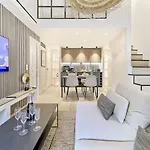 Hyper Centre - Charming Duplex - Luxury - Reversible Air Conditioning - 10 Mins From Place Massena