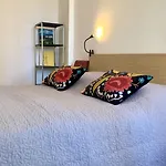 Apartment Riviera - Clocher D'alexandre - Old Town - Promenade Des 3*