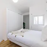 1 Bdr Duplex Downtown - Ac Apartment
