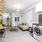 1 Bdr Duplex Downtown - Ac Apartment
