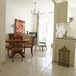Aigue-Marine - Superbe Appartement Vue Mer 4 Personnes Au Port De Nice