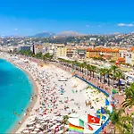 Studio Plein Centre Ville Rue Pietonne