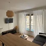 Charming 2P Nice Center For 4