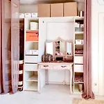 - Little With Sunny Terrace Apartment *