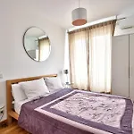 2p Balcon Vue Yourhosthelper 2 Mins De La Apartment
