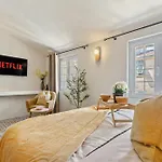 Renting - - Authentic Loft Old Rooftop View & Charm *