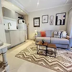 Apartment Cosy Avec Jardin Privatif - Carabacel,