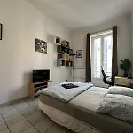 Centre De Apartment